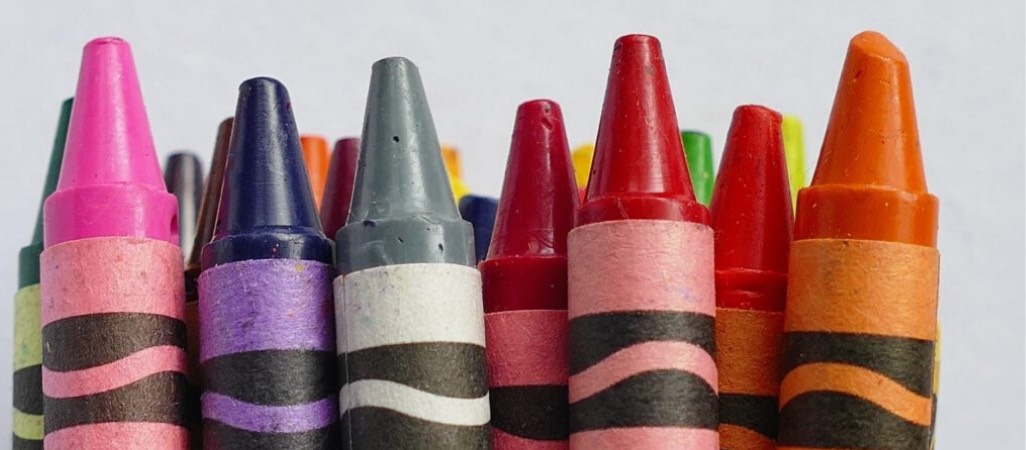 various colors of Crayola crayons